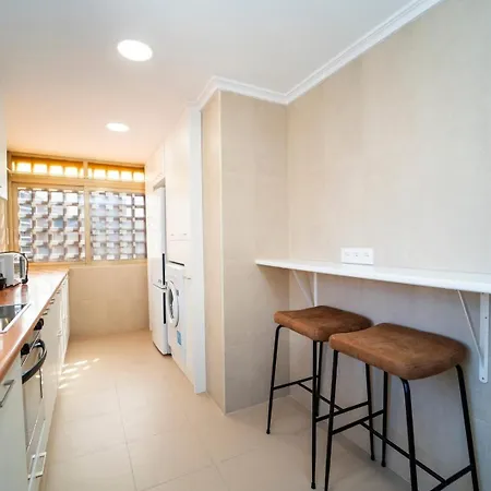 Stylish Seaview With Pool Access Apartamento *
