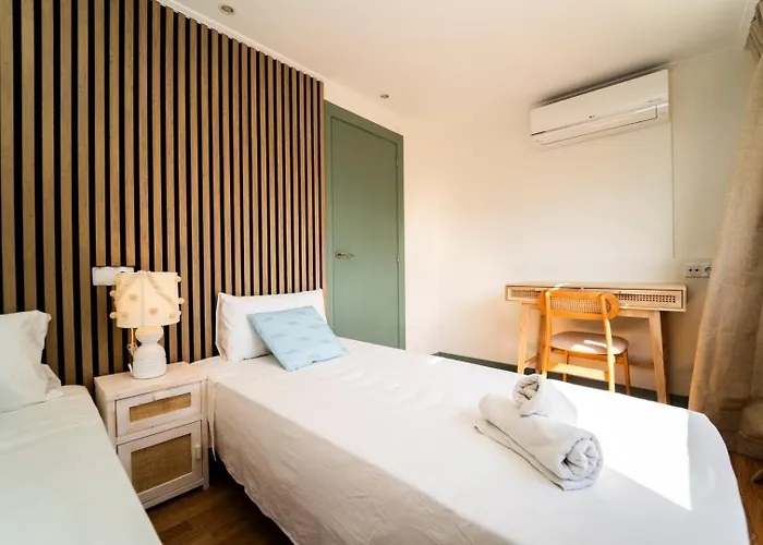 Stylish Seaview With Pool Access *